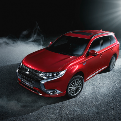 20_PH_EU_styling_S_Edition_RED_190418_proxy_Mitsubishi Mitsubishi Outlander PHEV